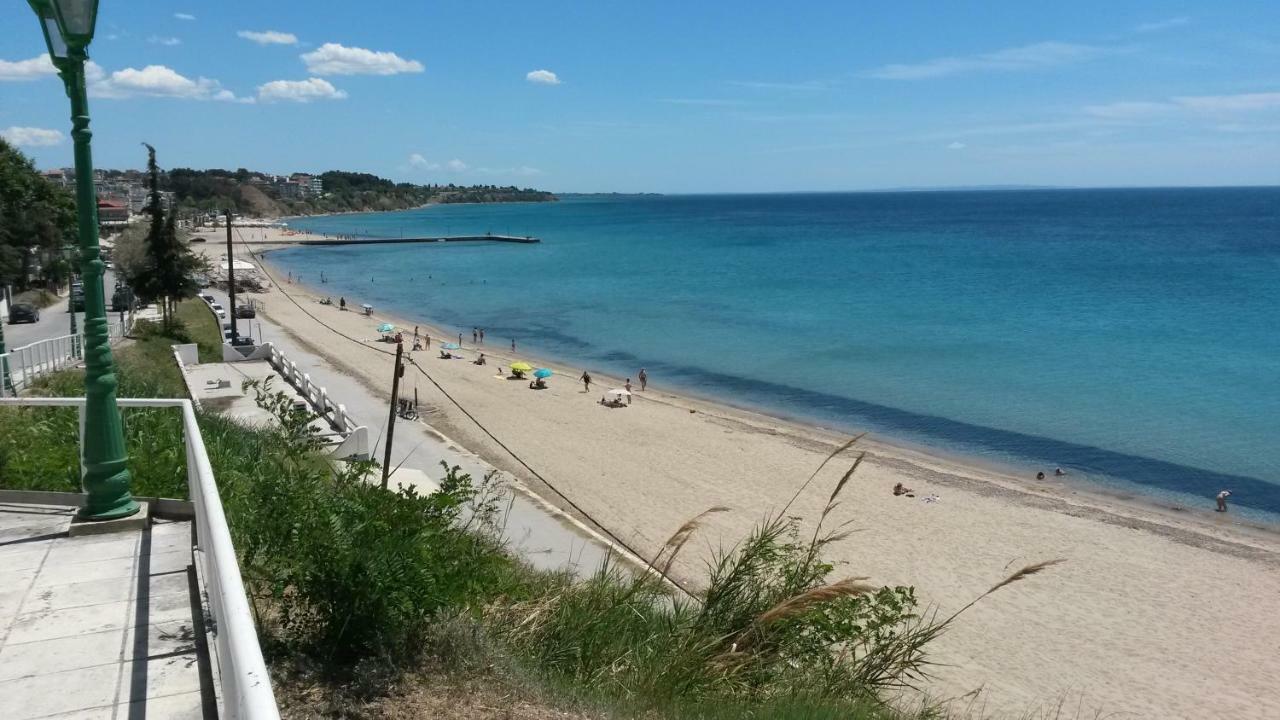 Apartment 60M From Sea! Nea Kallikrateia Екстериор снимка